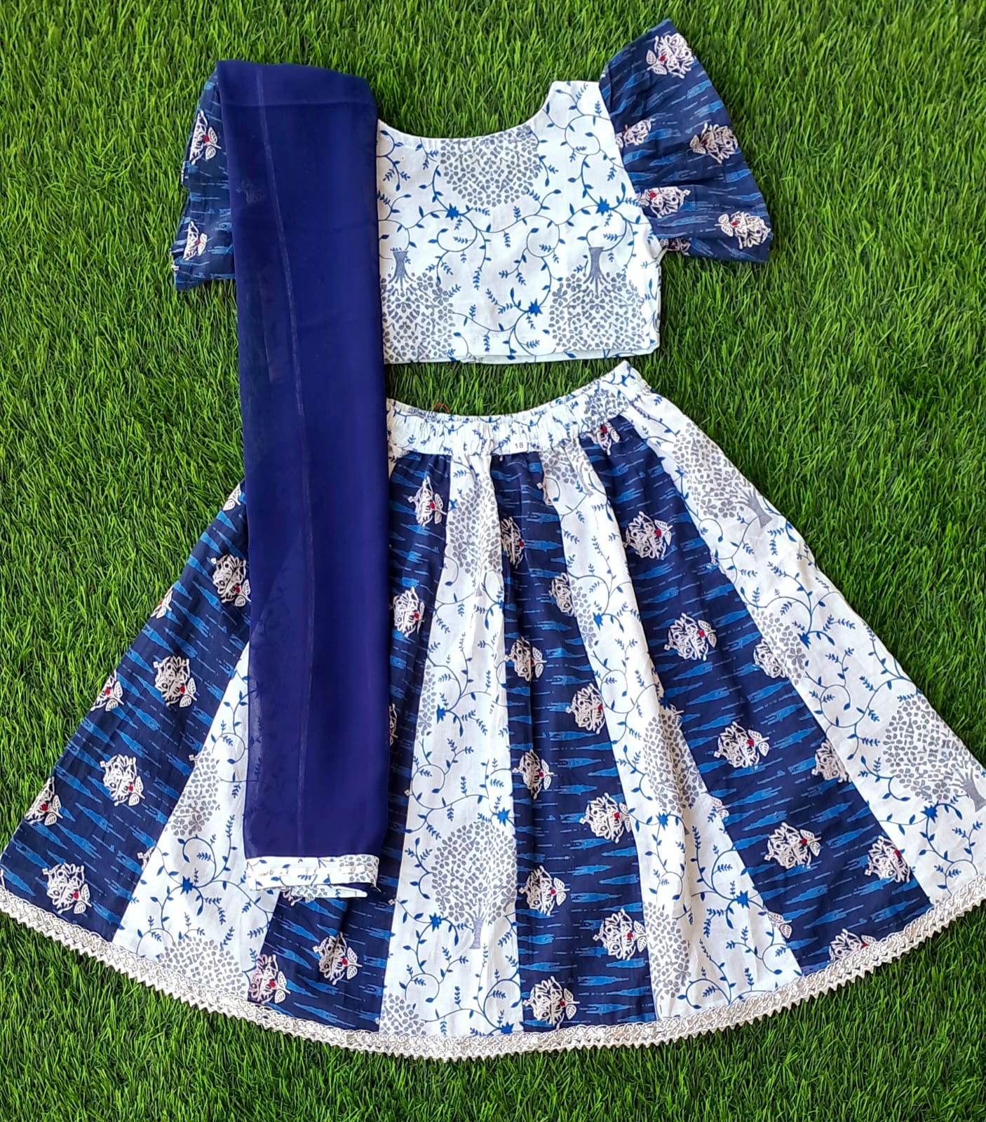 crop top lehenga set for kids